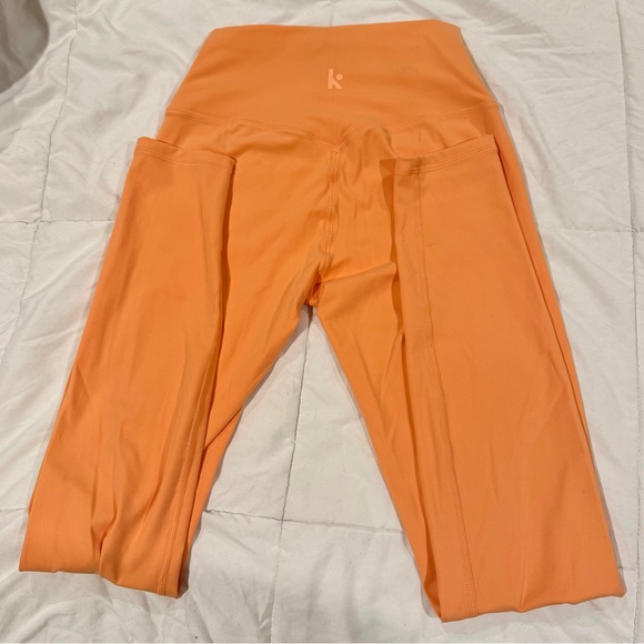 Kamo Fitness Matching Workout Set ! - Picture 3 of 4